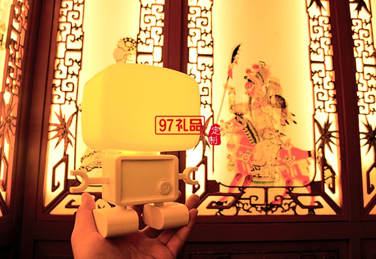 機(jī)器人臺(tái)燈