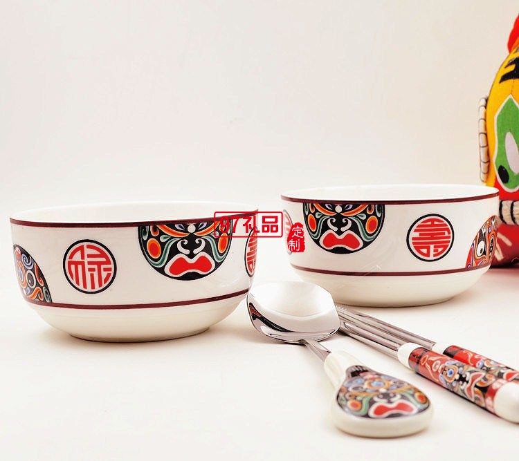 創(chuàng)意實用不銹鋼餐具套裝