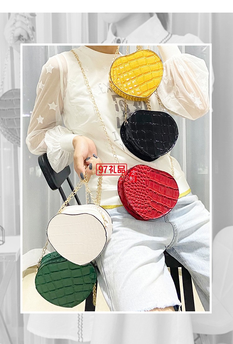 新款鱷魚(yú)紋心形鏈條斜挎口紅包迷你果凍色小包外貿(mào)禮品包