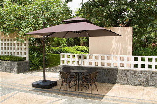 定制戶(hù)外遮陽(yáng)傘的尺寸和注意事項(xiàng)